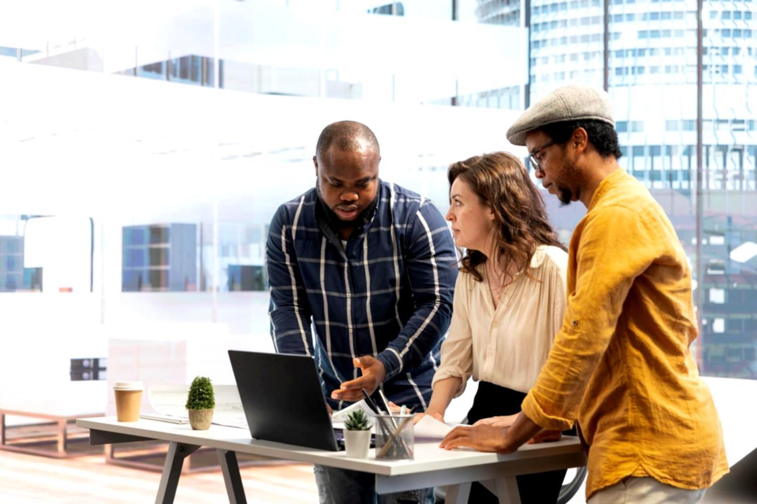 Workshop financial modeling dengan presenter dan peserta